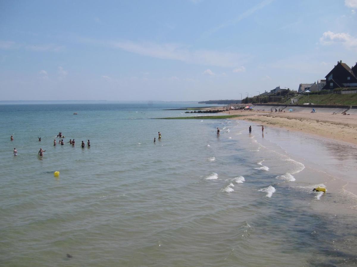 Le Gambetta, 100M De La Plage Luc-sur-Mer Exterior photo